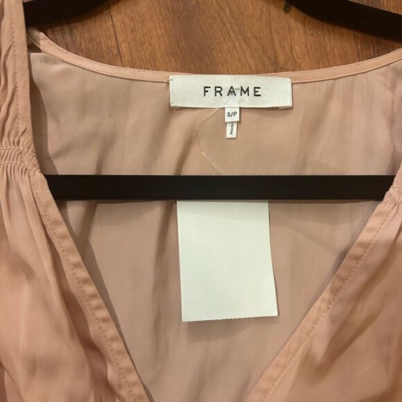 Frame Denim Peach Silk Short Sleeve Top Peach Small NWT - Picture 4 of 7